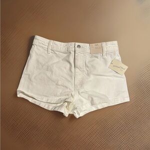 Universal Thread Women's Vintage Midi Cream Off-White Denim Shorts Size 12
